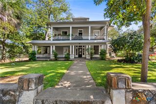 527 W San Antonio Street 6, San Marcos, TX 78666