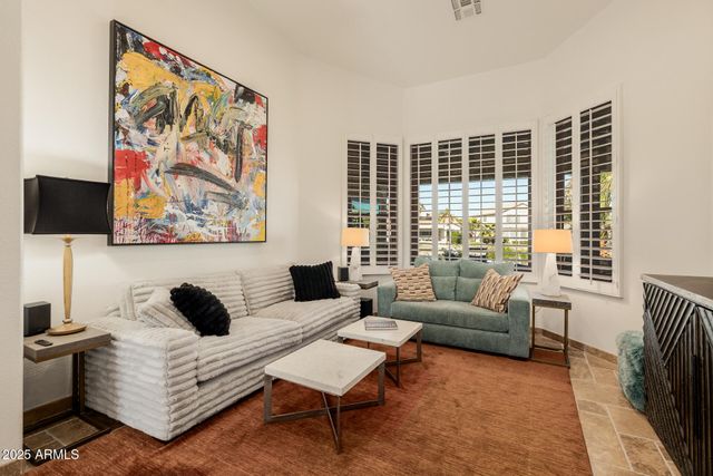 1560 W BLUE RIDGE Way, Chandler, AZ 85248