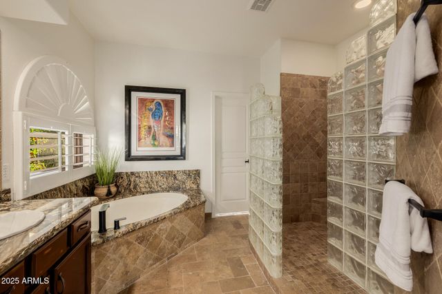 1560 W BLUE RIDGE Way, Chandler, AZ 85248