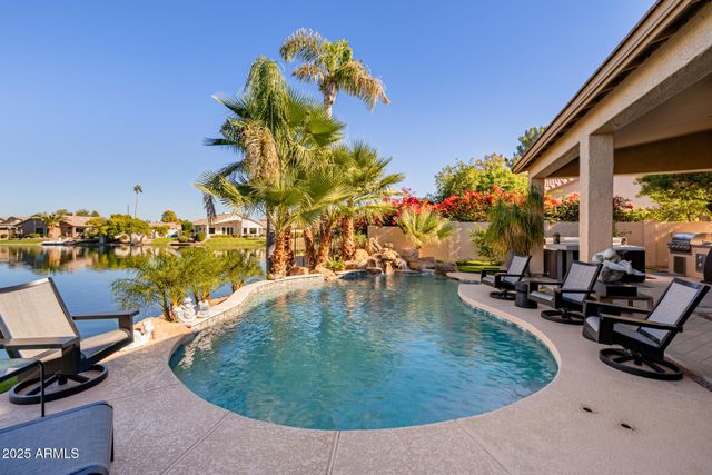 1560 W BLUE RIDGE Way, Chandler, AZ 85248