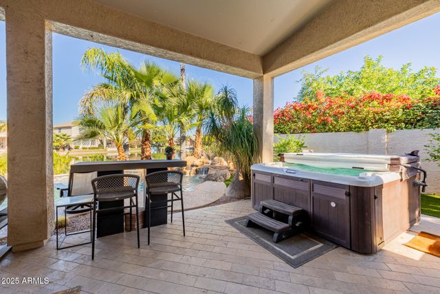 1560 W BLUE RIDGE Way, Chandler, AZ 85248