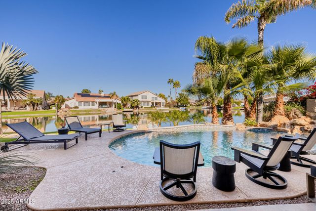 1560 W BLUE RIDGE Way, Chandler, AZ 85248