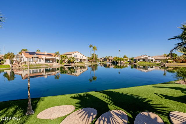 1560 W BLUE RIDGE Way, Chandler, AZ 85248