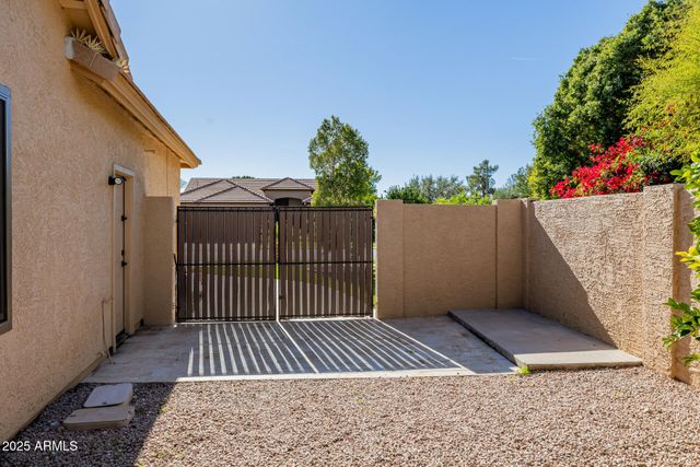 1560 W BLUE RIDGE Way, Chandler, AZ 85248