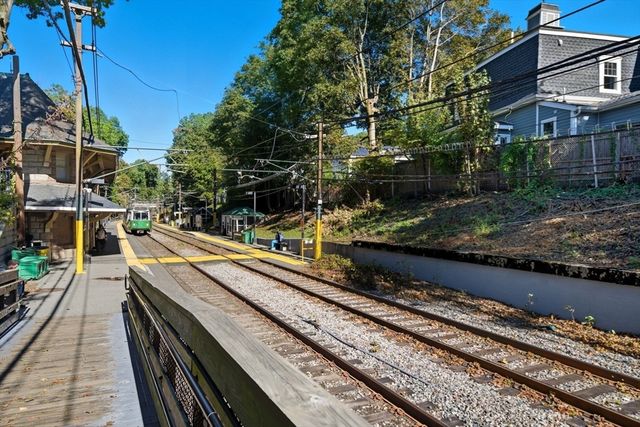 87 Floral 1, Newton, MA 02461