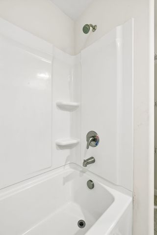 4530 General Forest Cir, Bon Aqua, TN 37025