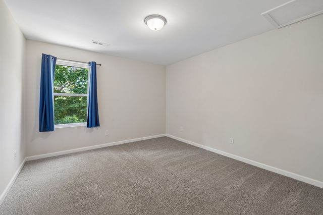 4530 General Forest Cir, Bon Aqua, TN 37025