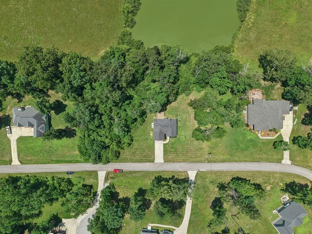 4530 General Forest Cir, Bon Aqua, TN 37025