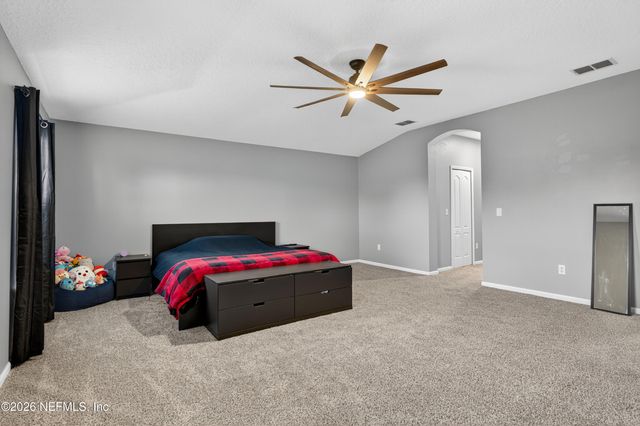 2038 CREEKMONT Drive, Middleburg, FL 32068