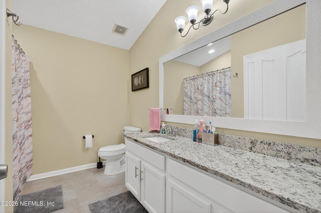 2038 CREEKMONT Drive, Middleburg, FL 32068