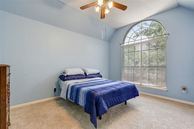 1909 Springwater DR, Round Rock, TX 78681