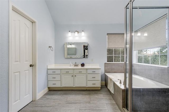 1909 Springwater DR, Round Rock, TX 78681