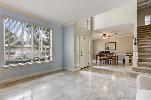 1909 Springwater DR, Round Rock, TX 78681