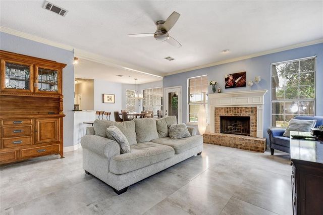 1909 Springwater DR, Round Rock, TX 78681