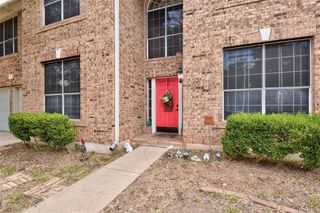 1909 Springwater DR, Round Rock, TX 78681