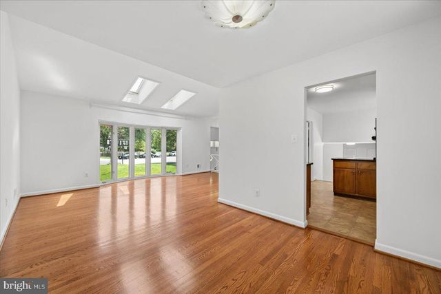 9202 WILMETT CT, Bethesda, MD 20817