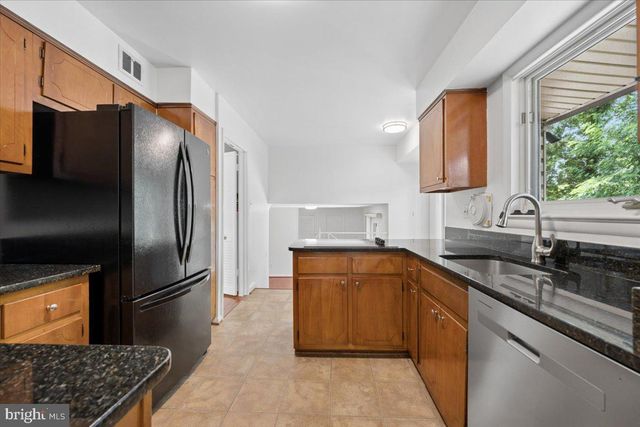9202 WILMETT CT, Bethesda, MD 20817