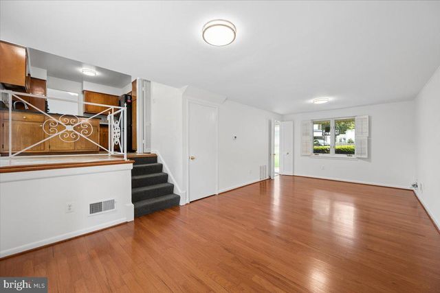 9202 WILMETT CT, Bethesda, MD 20817