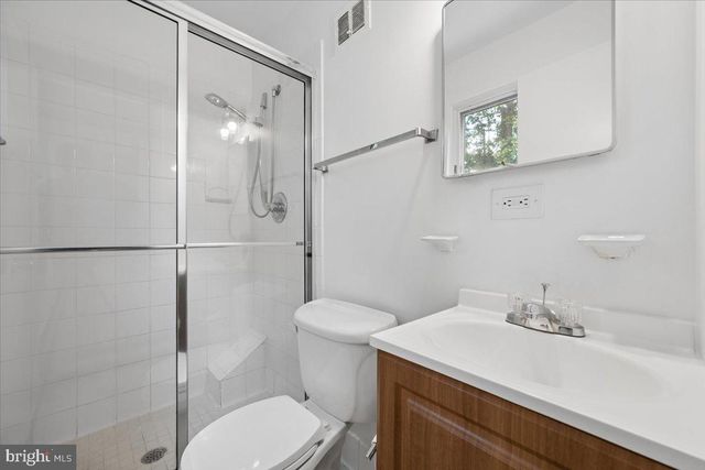9202 WILMETT CT, Bethesda, MD 20817