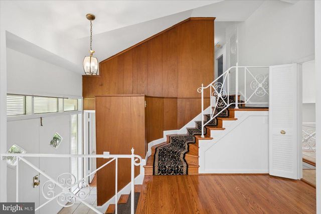 9202 WILMETT CT, Bethesda, MD 20817