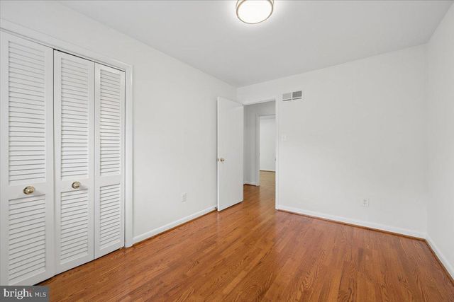 9202 WILMETT CT, Bethesda, MD 20817