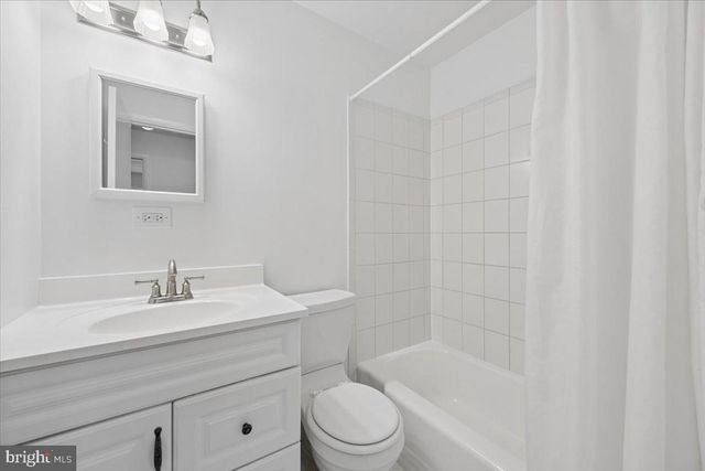 9202 WILMETT CT, Bethesda, MD 20817