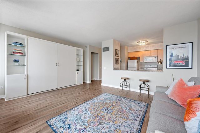 512 N MCCLURG Court 4103, Chicago, IL 60611