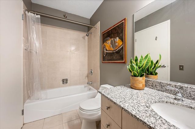 512 N MCCLURG Court 4103, Chicago, IL 60611