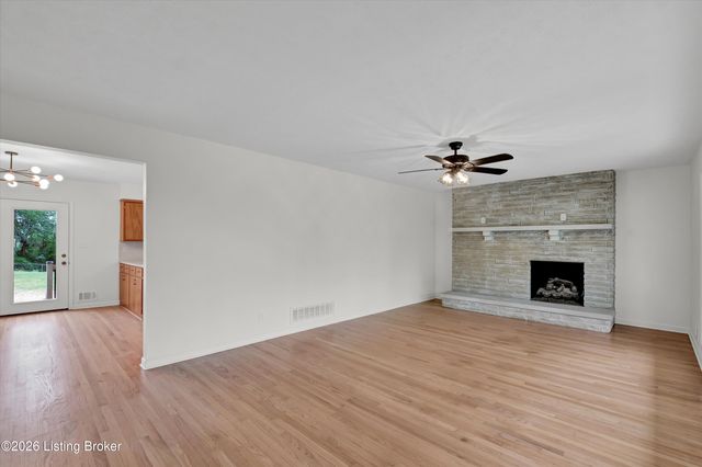334 S Bardstown Rd, Mt Washington, KY 40047