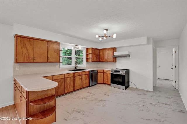 334 S Bardstown Rd, Mt Washington, KY 40047