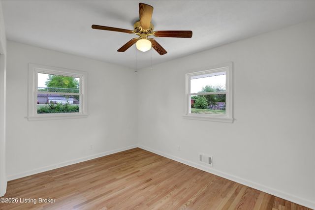 334 S Bardstown Rd, Mt Washington, KY 40047