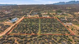 7870 Woodcliff, Phelan, CA 92371