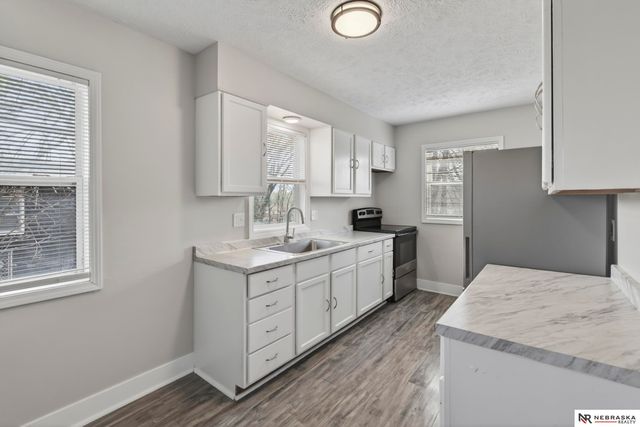 4511 Laurel Avenue, Omaha, NE 68104
