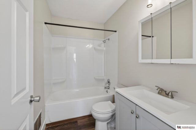 4511 Laurel Avenue, Omaha, NE 68104