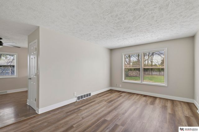 4511 Laurel Avenue, Omaha, NE 68104
