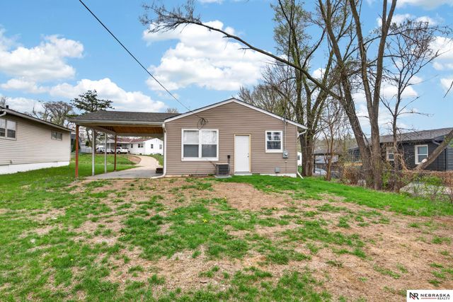 4511 Laurel Avenue, Omaha, NE 68104