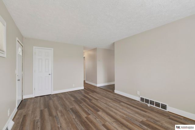4511 Laurel Avenue, Omaha, NE 68104