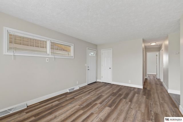 4511 Laurel Avenue, Omaha, NE 68104