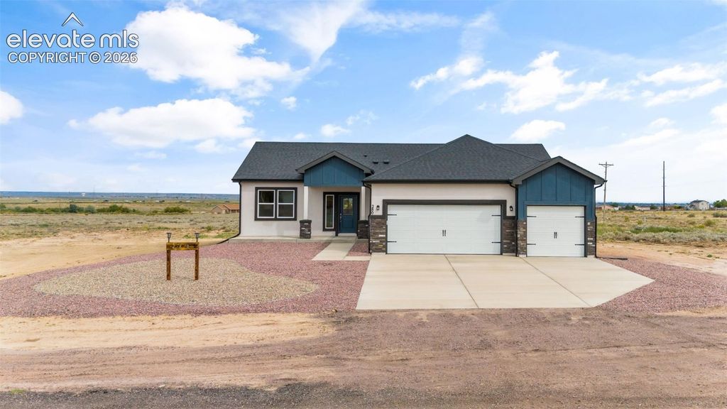 280 S Meriweather Drive, Pueblo West, CO 81007 — exterior