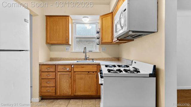 11417 Leverne, Redford Charter Township, MI 48239