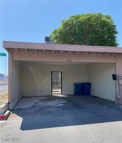3901 Blackford Place, Las Vegas, NV 89102