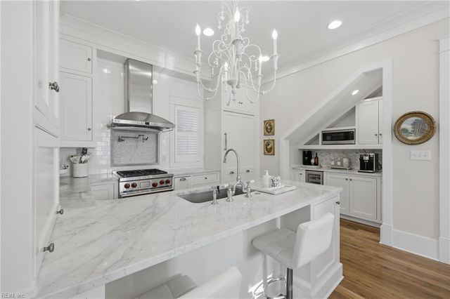 4810 Coventry LN, Norfolk, VA 23518