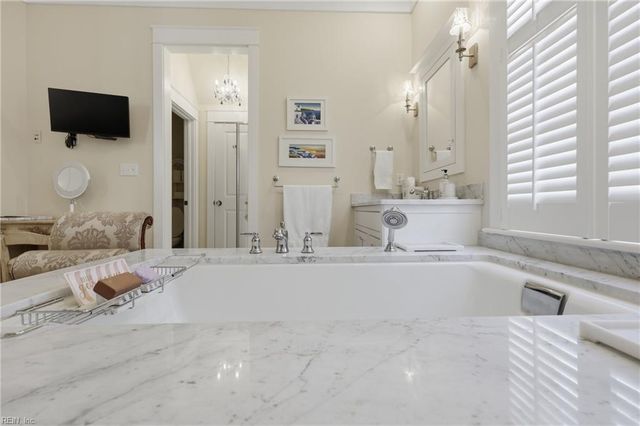 4810 Coventry LN, Norfolk, VA 23518