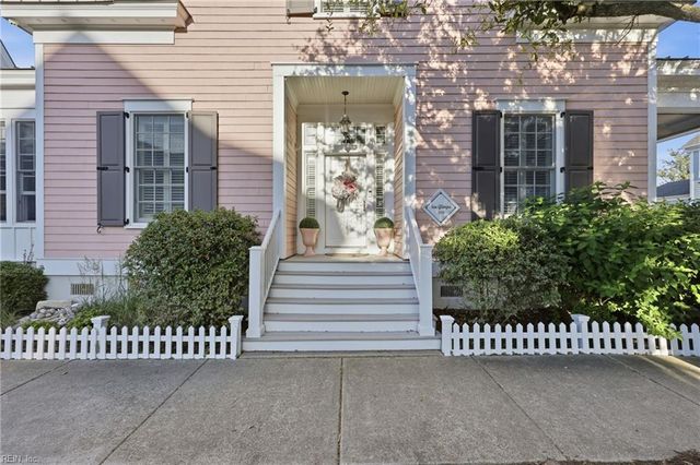 4810 Coventry LN, Norfolk, VA 23518