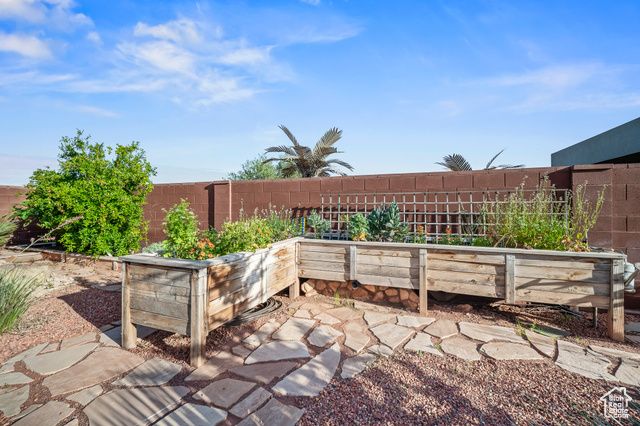 97 S 495 W, Ivins, UT 84738