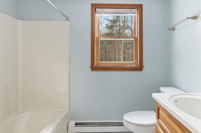 3A Walton Circle, Londonderry, NH 03053