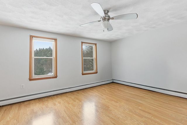 3A Walton Circle, Londonderry, NH 03053