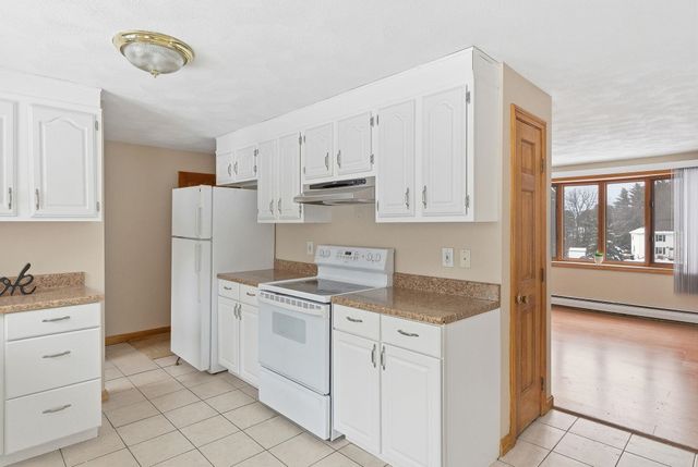 3A Walton Circle, Londonderry, NH 03053