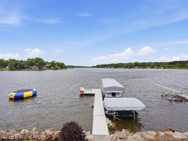 6160 Wertz, Springfield Charter Township, MI 48350
