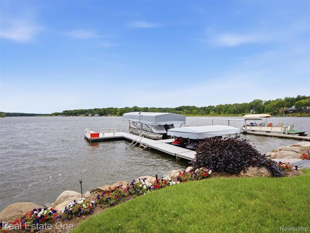 6160 Wertz, Springfield Charter Township, MI 48350